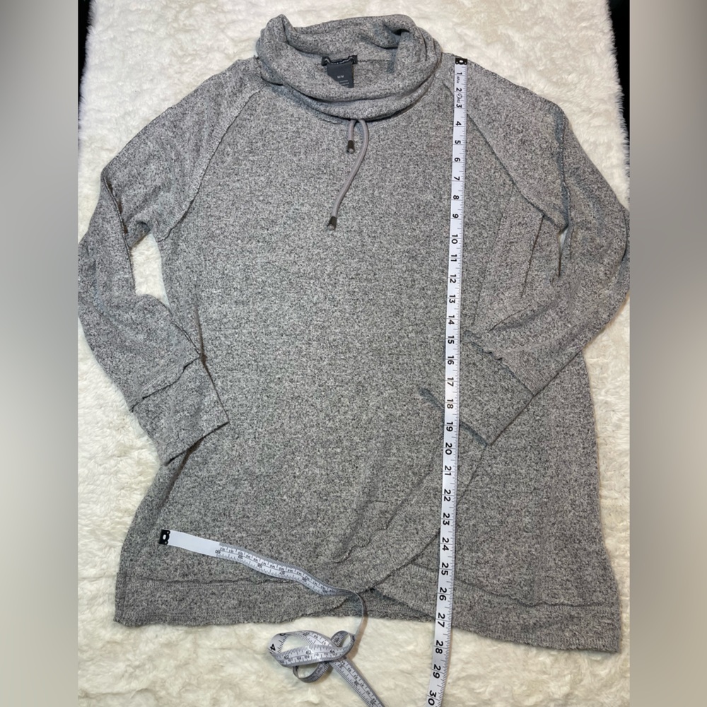 Chelsea & Theodore size medium oversized heather gray - Picture 5 of 6